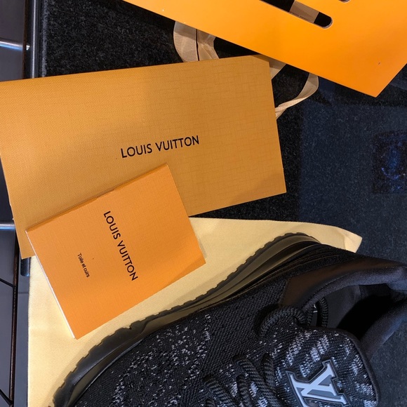 Louis Vuitton Unisex Black Sneakers-Brand New- Size 43 - Picture 6 of 12